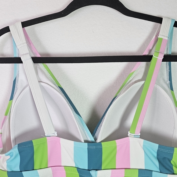 Torrid Wireless Triangle One Piece Swimsuit Palm Spring Stripe Sz M(0) ,Resort - Picture 5 of 11